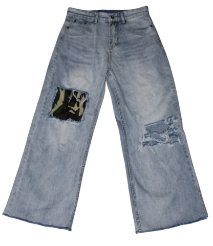 Camo print baggy distressed jeans